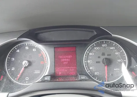 2011 Audi A4 2.0T Premium z USA, uszkodzony, nr VIN WAUAFAFL0BN011531